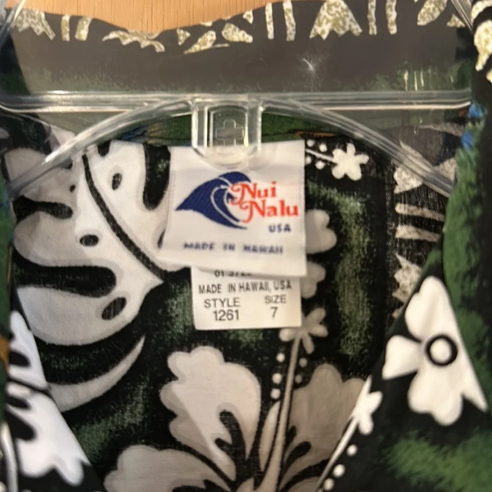 Nui Nalu Kids Boys Hawaiian Luau Floral Surf Button Down Shirt Size 6-7